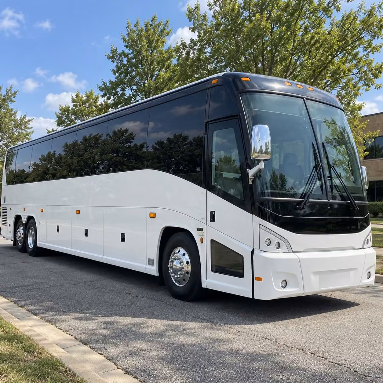charter buses for large tyler high school prom groups traveling together