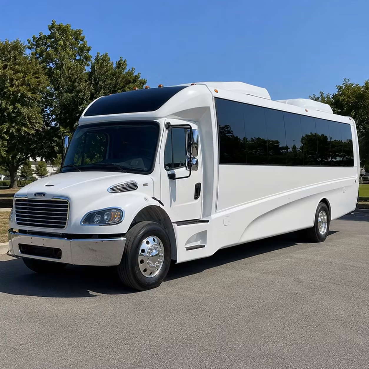 tyler 25 passenger minibus rental