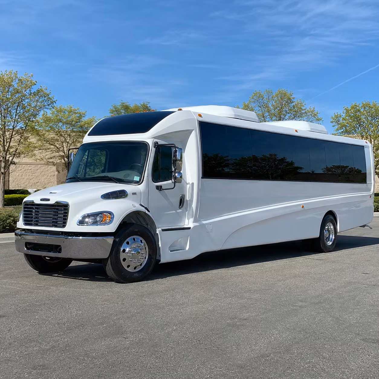 tyler 30 passenger minibus rental